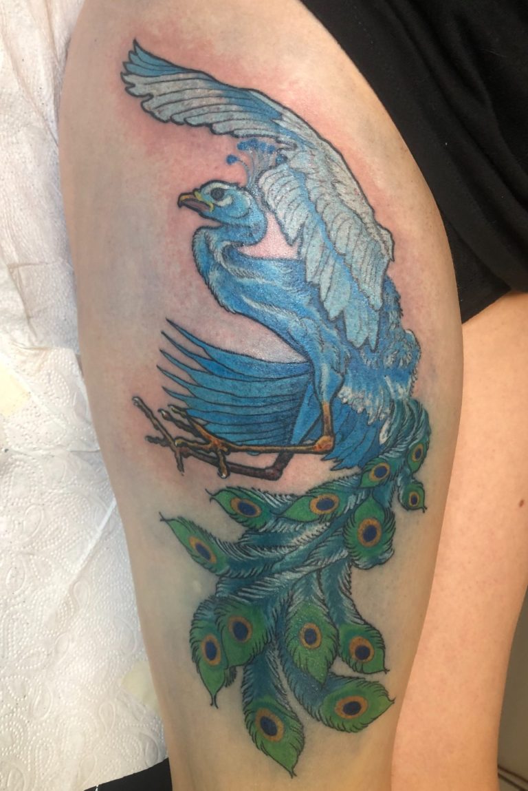 Pfauentattoo farbig